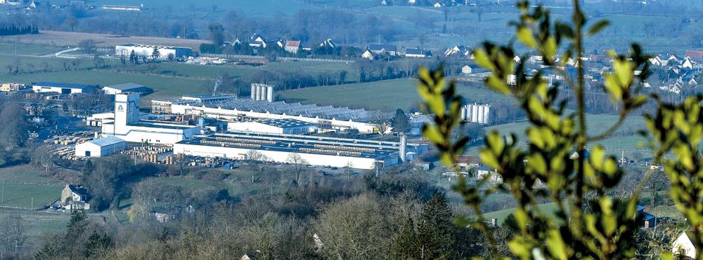 Visuel de paysage de campagne pour illustrer les engagements d'Acome pour préserver l'environnement